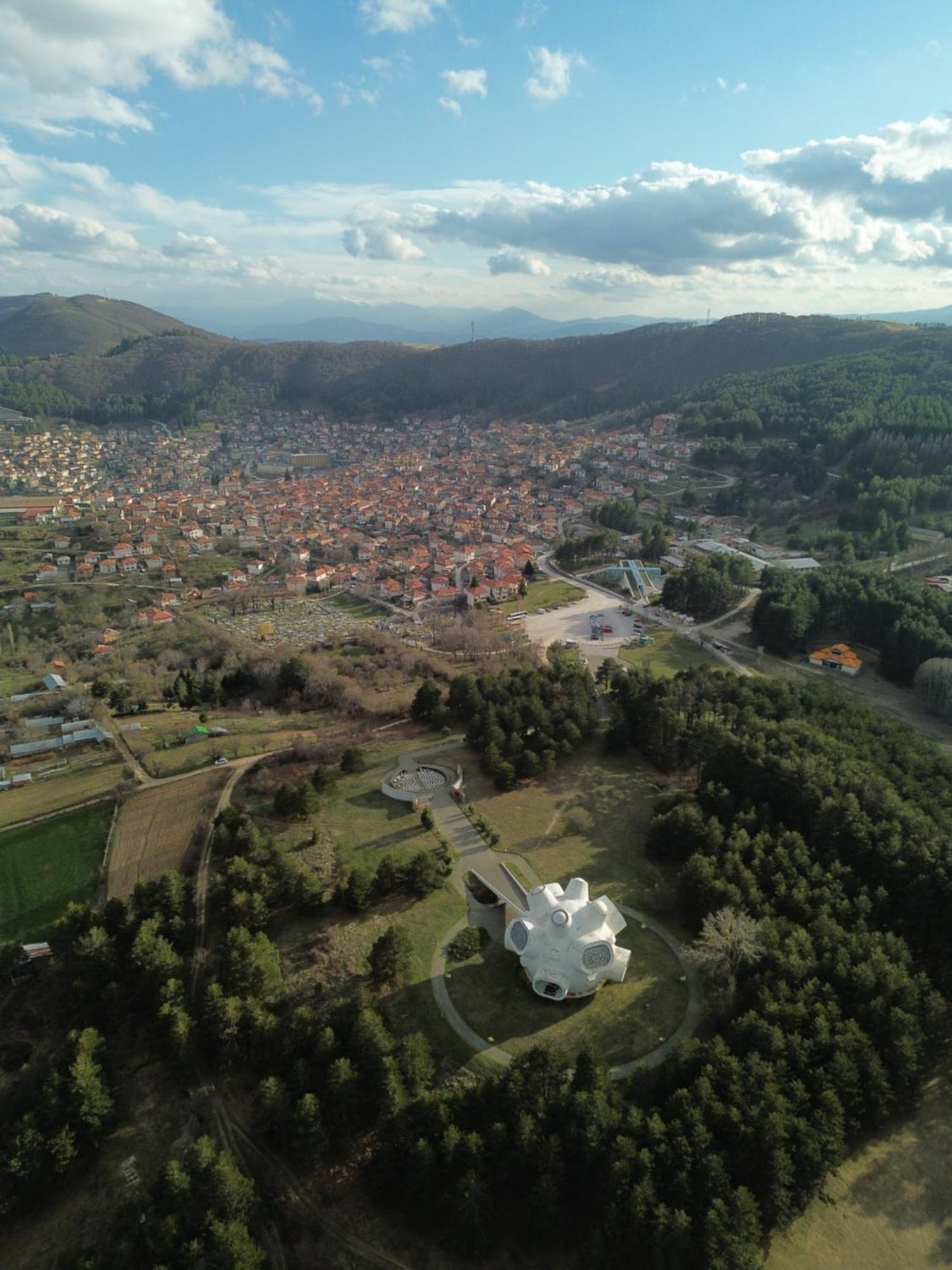 Hotel Montana Palace Kruševo Exterior foto